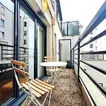 Charming Paris Apartment In Picturesque Passage Doisy