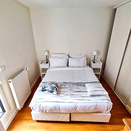 Charming In Picturesque Passage Doisy Apartment