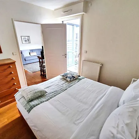 Charming In Picturesque Passage Doisy Apartment